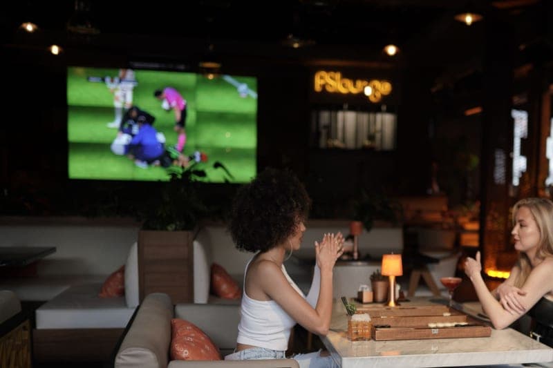 PS Lounge’da Maç İzlemek: Sıradan Bir Aktiviteden Ötesi