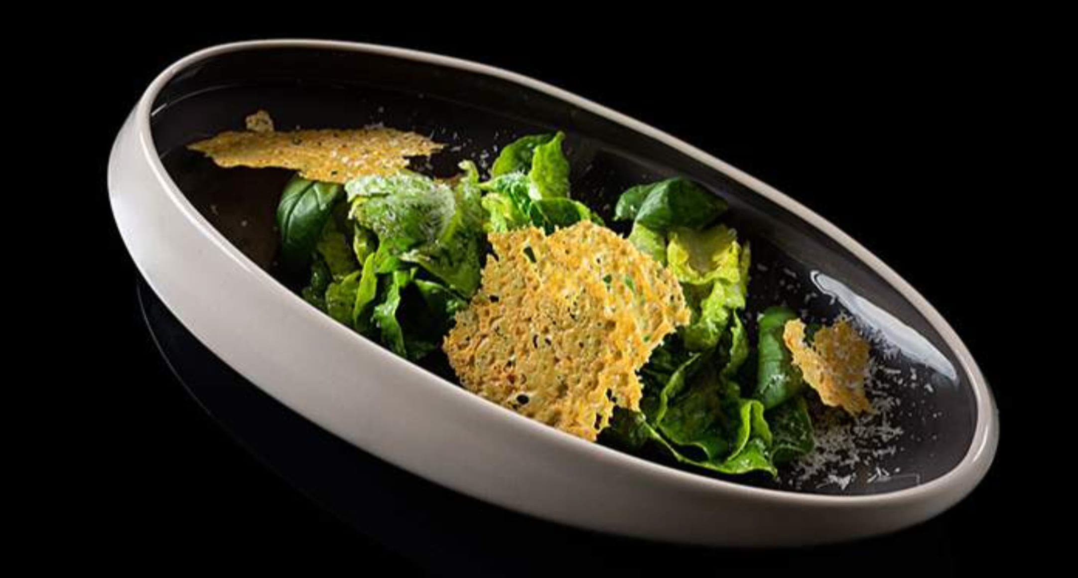 PS Lounge’da Salatanın Gurme Hali: Hafif, Lezzetli ve Şık