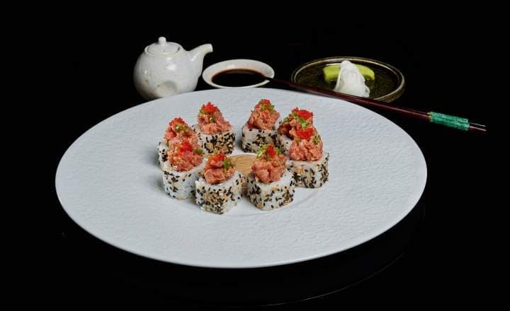 Maguro Special Roll