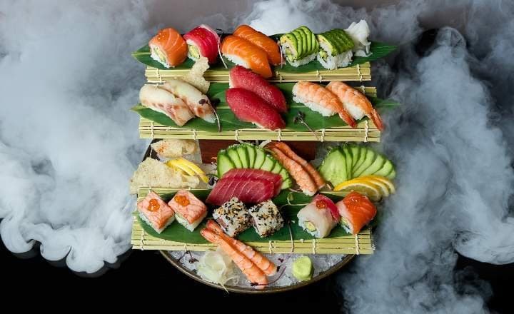 Mixed Sushi & Sashimi (4 nəfərlik)